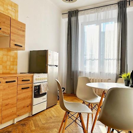 Nice Room In City Centre Krakow Bagian luar foto